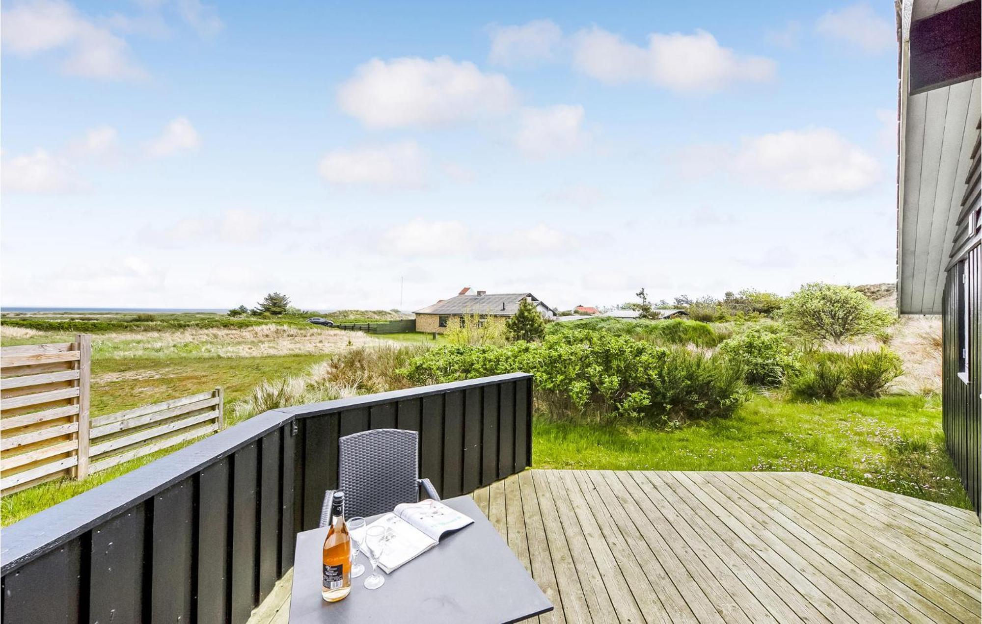 3 Bedroom Awesome Home In Hvide Sande Exteriér fotografie