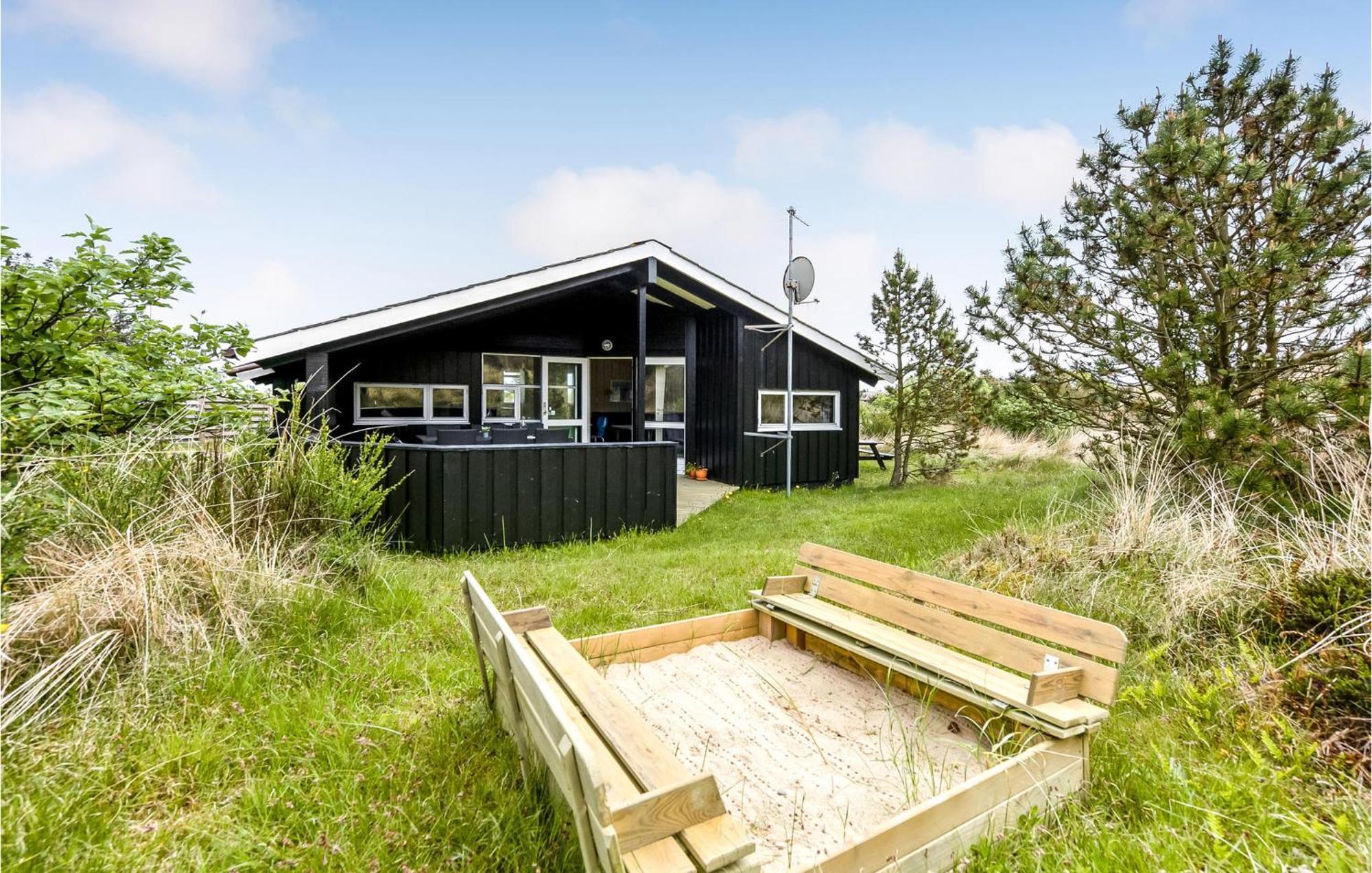 3 Bedroom Awesome Home In Hvide Sande Exteriér fotografie